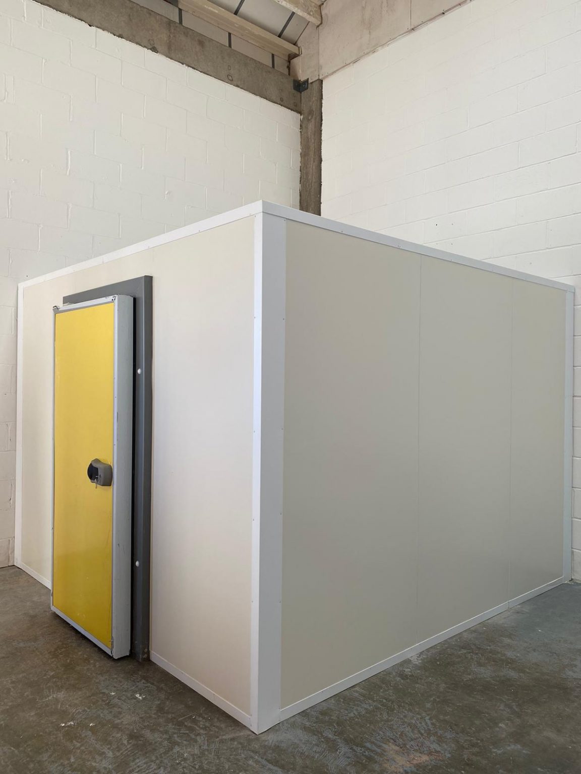 Convenient Domestic Walk In Fridges for Home Use BritCold